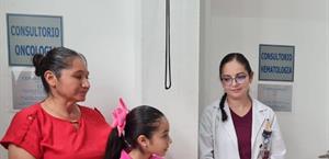 Génesis toca campana de la victoria al estar libre de cáncer