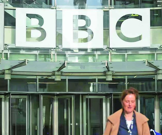 Trump recibe disculpa de la BBC por documental Trump recibe disculpa de la BBC por documental