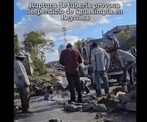 Fuga de agua causa desperdicio de agua limpia