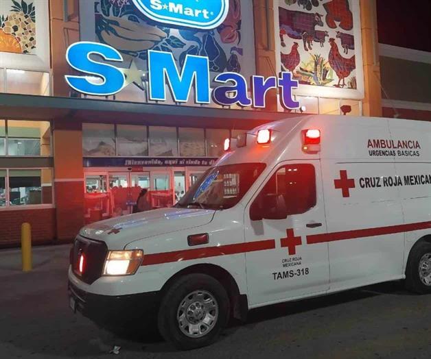 Colapsa cliente en supermercado Colapsa cliente en supermercado