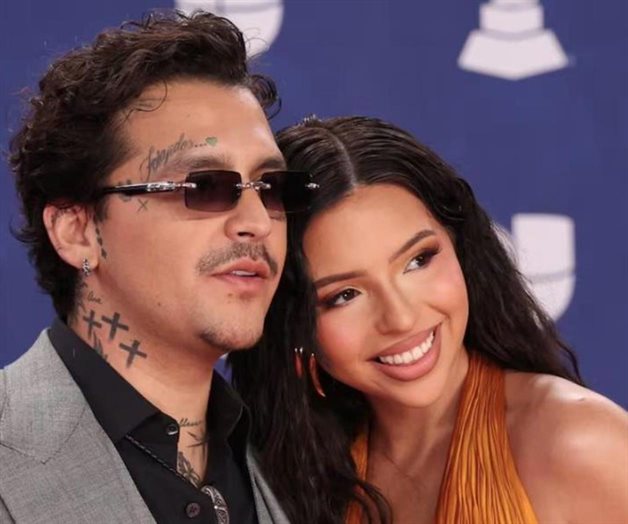 Ángela y Nodal en tenso momento durante los Latin Grammy Ángela y Nodal en tenso momento durante los Latin Grammy