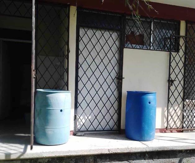 Exigen cuentas a escuela primaria Exigen cuentas a escuela primaria