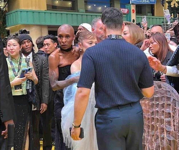 Defiende a Ariana Grande Defiende a Ariana Grande