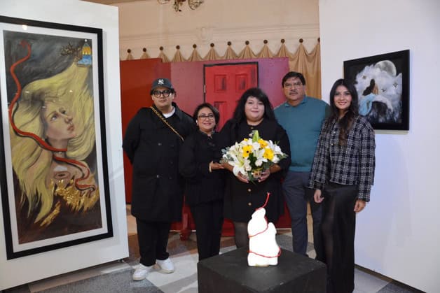 Presenta ´Los hilos del destino´ Presenta ´Los hilos del destino´