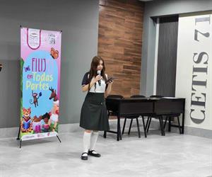 Impulsan talento juvenil con ´Micrófono Abierto´ literario