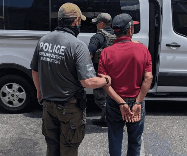 Caen cruces ilegales 92%, anuncia Aduana Caen cruces ilegales 92%, anuncia Aduana