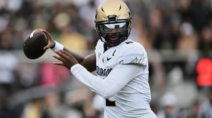 Irrumpen en la casa de Shedeur Sanders durante su debut en la NFL Irrumpen en la casa de Shedeur Sanders durante su debut en la NFL