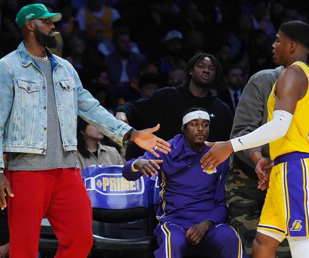 Regresa LeBron a los entrenamientos con Lakers