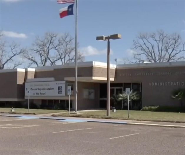 Ordenan retiro de carteles de los Diez Mandamientos Ordenan retiro de carteles de los Diez Mandamientos