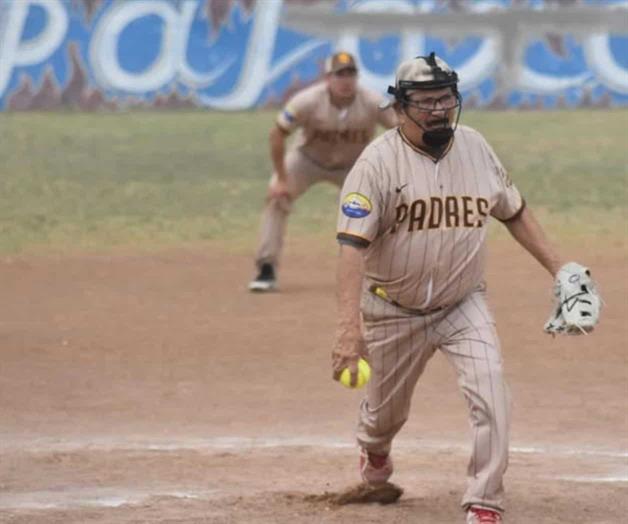 Yoli se impone a Pájaros Locos Yoli se impone a Pájaros Locos