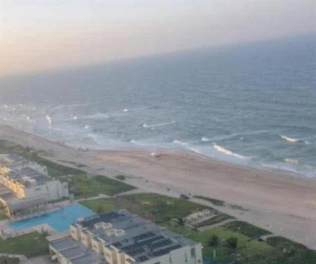 Se hunde yate en playa Miramar; un tripulante muere y capitán sigue desaparecido Se hunde yate en playa Miramar; un tripulante muere y capitán sigue desaparecido