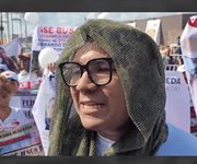 Alcalde de Reynosa desaire a colectivos de desaparecidos durante el Desfile