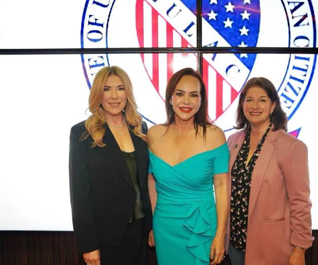 Reconocen labor de Carmen Lilia Canturosas Reconocen labor de Carmen Lilia Canturosas