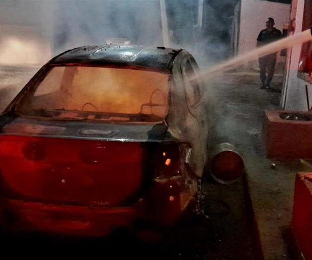 Arde vehículo Arde vehículo