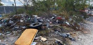 La ciudad se ´ahoga´ en vertederos clandestinos