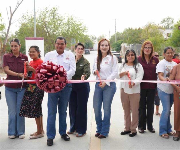 Entrega alcaldesa obras en colonias