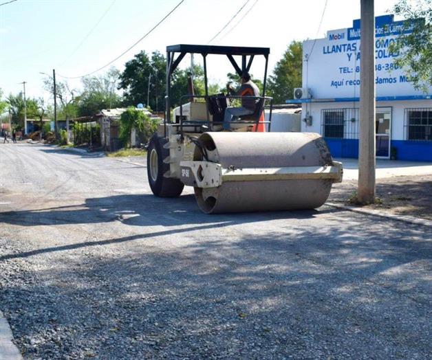 Avanza pavimentación en calle Miguel Alemán