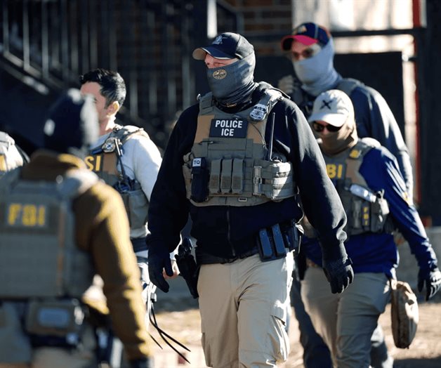 Juez dice que agentes de inmigración en Colorado sólo pueden arrestar a quienes podrían huir Juez dice que agentes de inmigración en Colorado sólo pueden arrestar a quienes podrían huir
