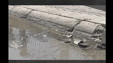 Desperdician cientos de litros de agua por fuga
">