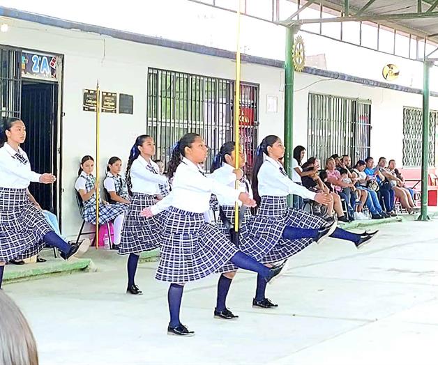 Definen participantes para  concurso local de escoltas