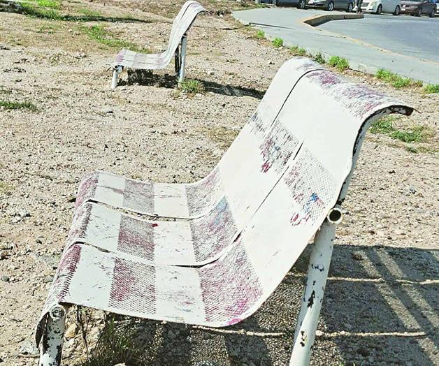 Olvido y deterioro marcan busto de Luis D. Colosio Olvido y deterioro marcan busto de Luis D. Colosio