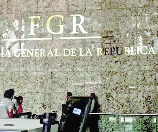 En fast track aprueban la renuncia de Gertz Manero En fast track aprueban la renuncia de Gertz Manero