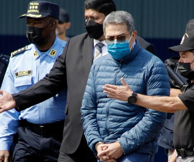 Trump plantea indultar al expresidente hondureño Hernández, sentenciado por narcotráfico en 2024 Trump plantea indultar al expresidente hondureño Hernández, sentenciado por narcotráfico en 2024