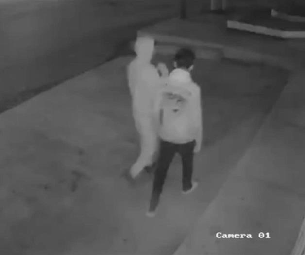 Merodean dos adolescentes zona de robos