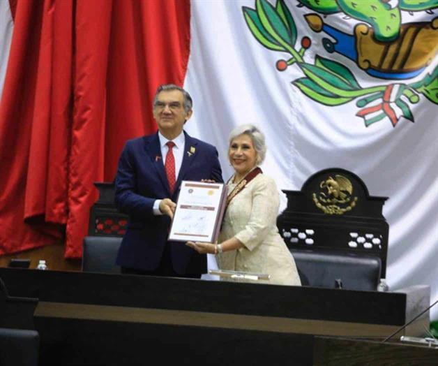 Cecilia Imelda Lugo Cruz recibe la Medalla al Mérito en Tamaulipas Cecilia Imelda Lugo Cruz recibe la Medalla al Mérito en Tamaulipas