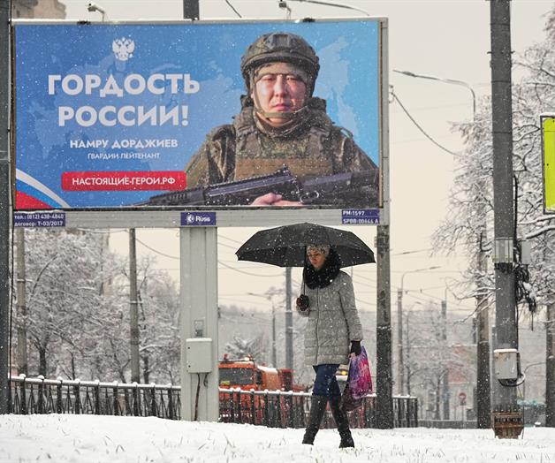 Arrestan a locutora por vínculos con ejército ruso Arrestan a locutora por vínculos con ejército ruso