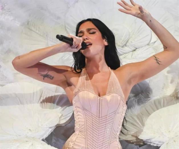 Rinde homenaje a artistas latinos Rinde homenaje a artistas latinos