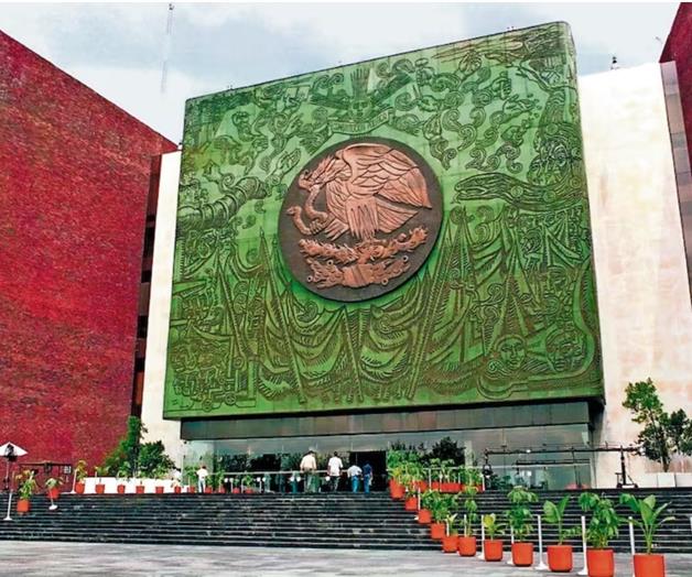 Posponen dictamen de  revocación de mandato