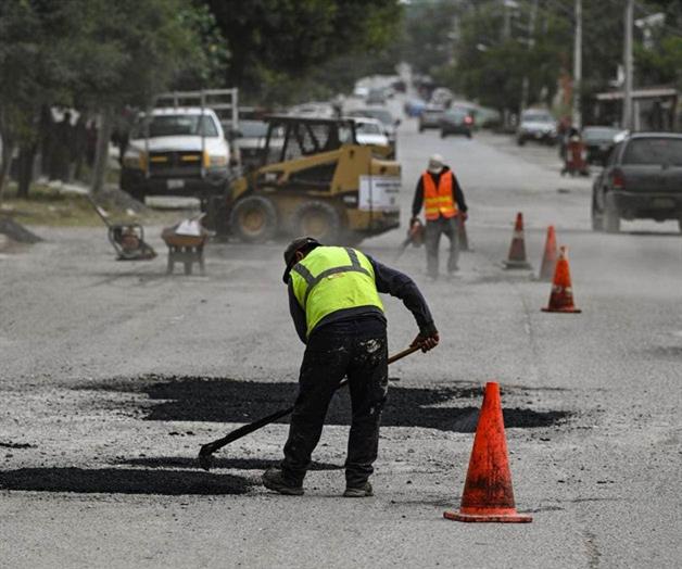 Intensa jornada de bacheo en Victoria Intensa jornada de bacheo en Victoria