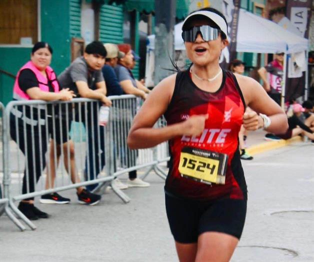 Cierra el año con podio en maratón