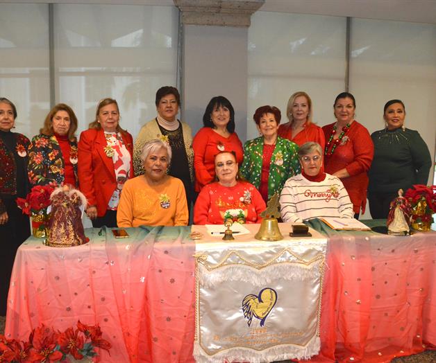 Tienen festejo navideño