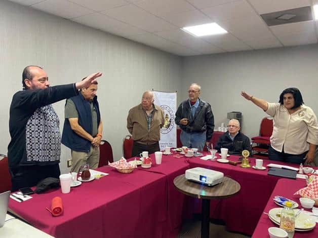 Hablan sobre símbolos patrios