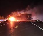 Choque e incendio de tráileres deja saldo mortal en carretera Tampico-Victoria Choque e incendio de tráileres deja saldo mortal en carretera Tampico-Victoria