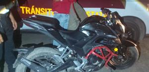 Detienen a conductor y aseguran moto en carretera Interestatal Aquiles Serdán-La Libertad Detienen a conductor y aseguran moto en carretera Interestatal Aquiles Serdán-La Libertad