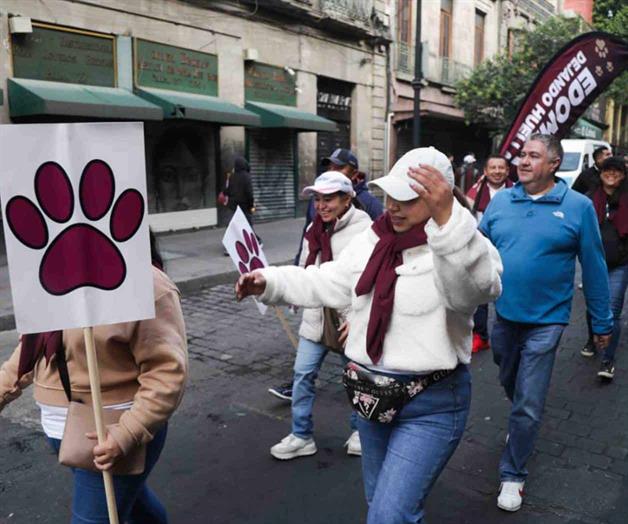 Comienzan a abarrotar el Zócalo por festejo Cuarta Transformación en el Zócalo