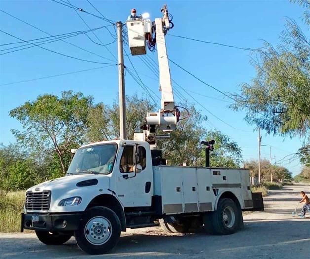 Rehabilitan el alumbrado en la colonia Ribereña Rehabilitan el alumbrado en la colonia Ribereña