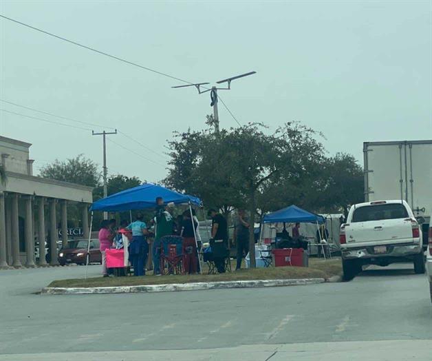 Caen ventas por causa del frío y lluvias: tianguistas Caen ventas por causa del frío y lluvias: tianguistas