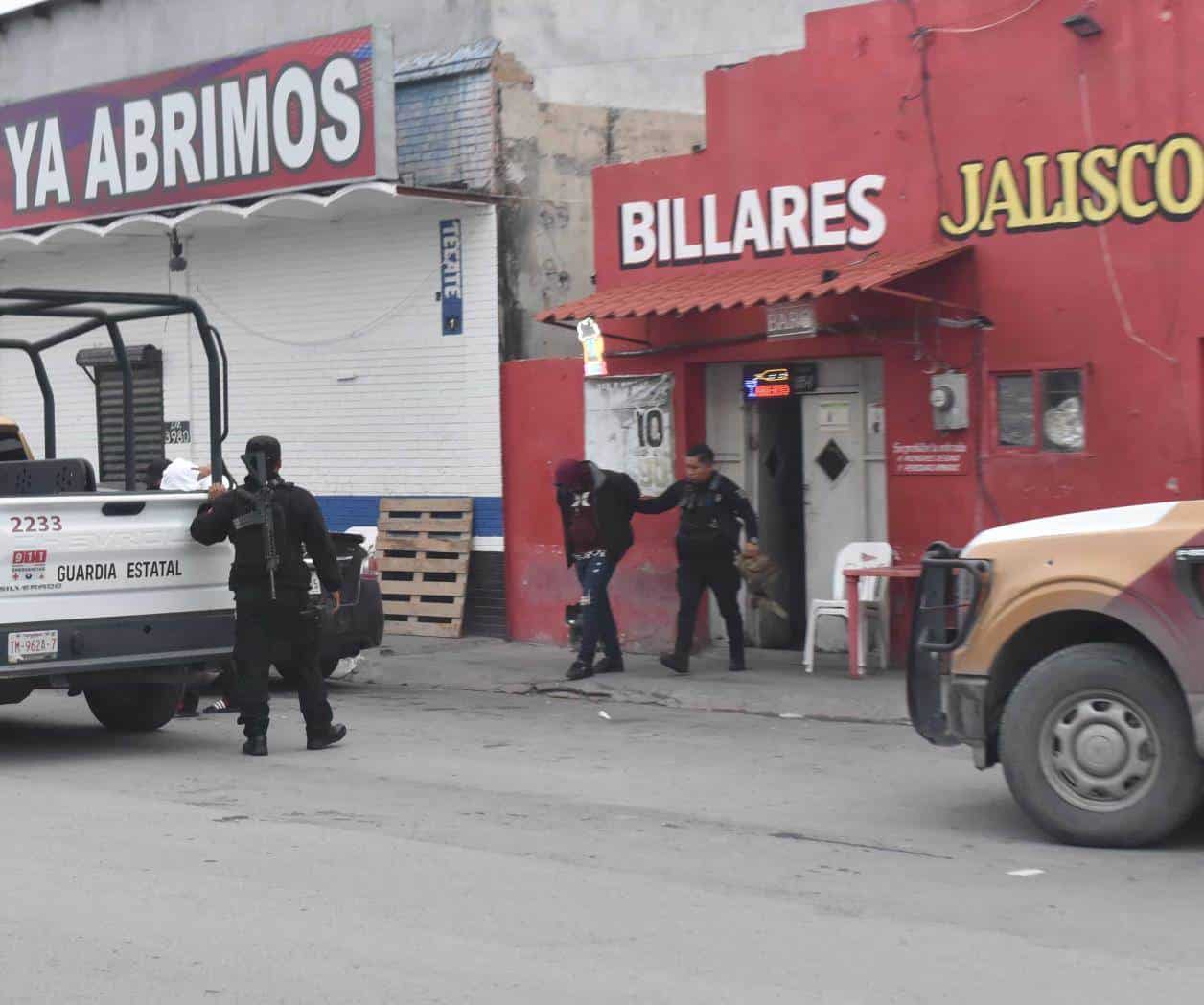 Arrestan a 2 la Guardia Estatal