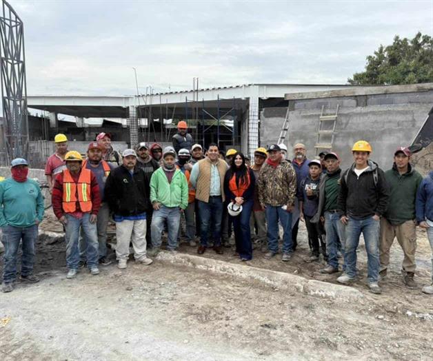 Supervisan construcción de clínica del ISSSTE Supervisan construcción de clínica del ISSSTE