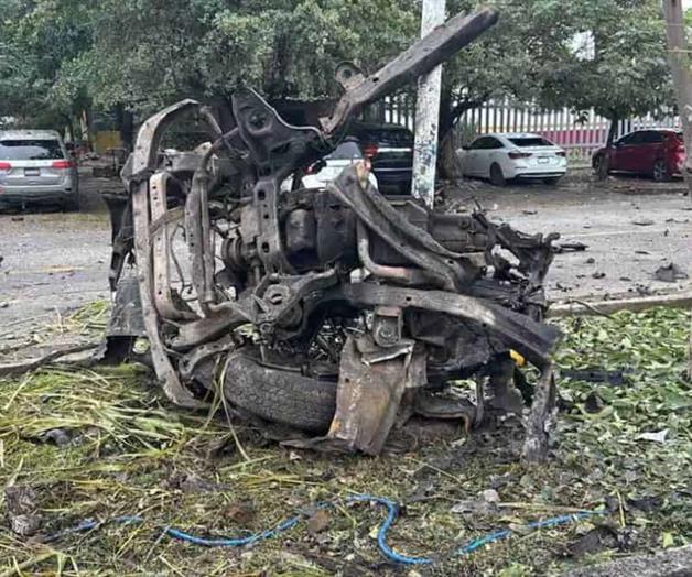 Van 5 muertos en coche bomba en Michoacán