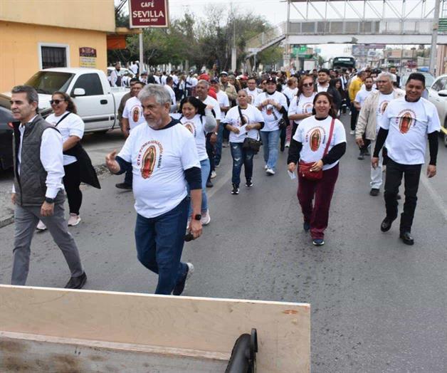 Realizan trabajadores su peregrinación anual Realizan trabajadores su peregrinación anual