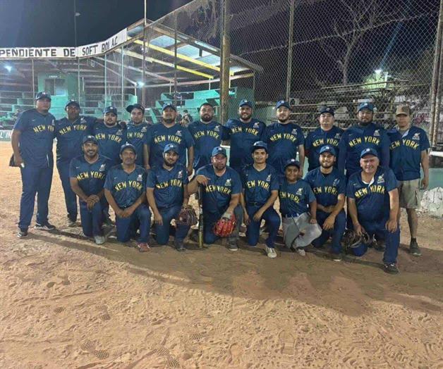 Botes doblegan a  Amigos de Checo