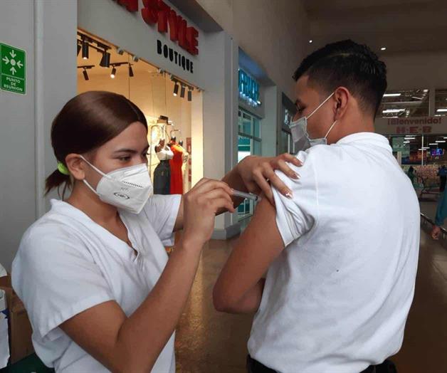 En marcha los Macrocentros de Vacunación En marcha los Macrocentros de Vacunación