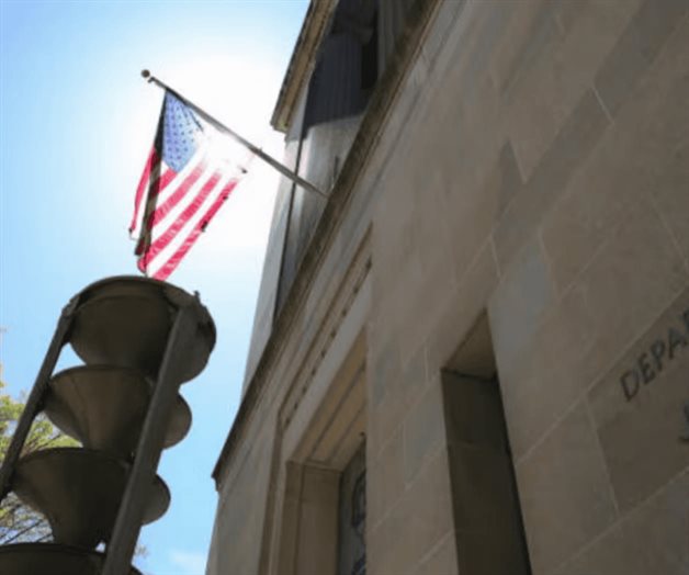 EU entrega 14 traficantes de droga a México; recibe 4 connacionales