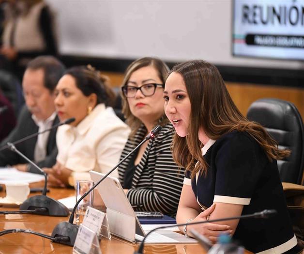 Impulsan consultas para revocación de mandatos Impulsan consultas para revocación de mandatos