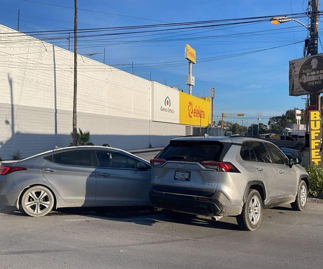 Registran dos accidentes en transitados cruces de Río Bravo